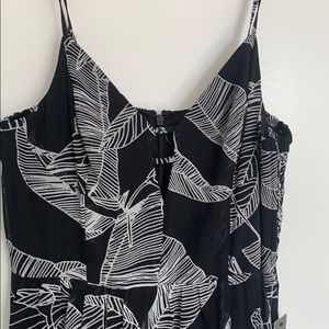 NWT! Moving make an offer! Express maxi w/ slit